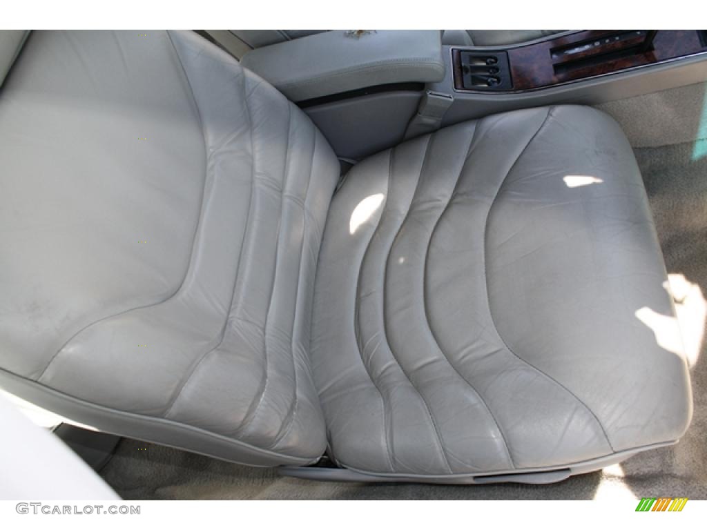 1993 Regal Custom Sedan - Light Sapphire Blue Metallic / Gray photo #12