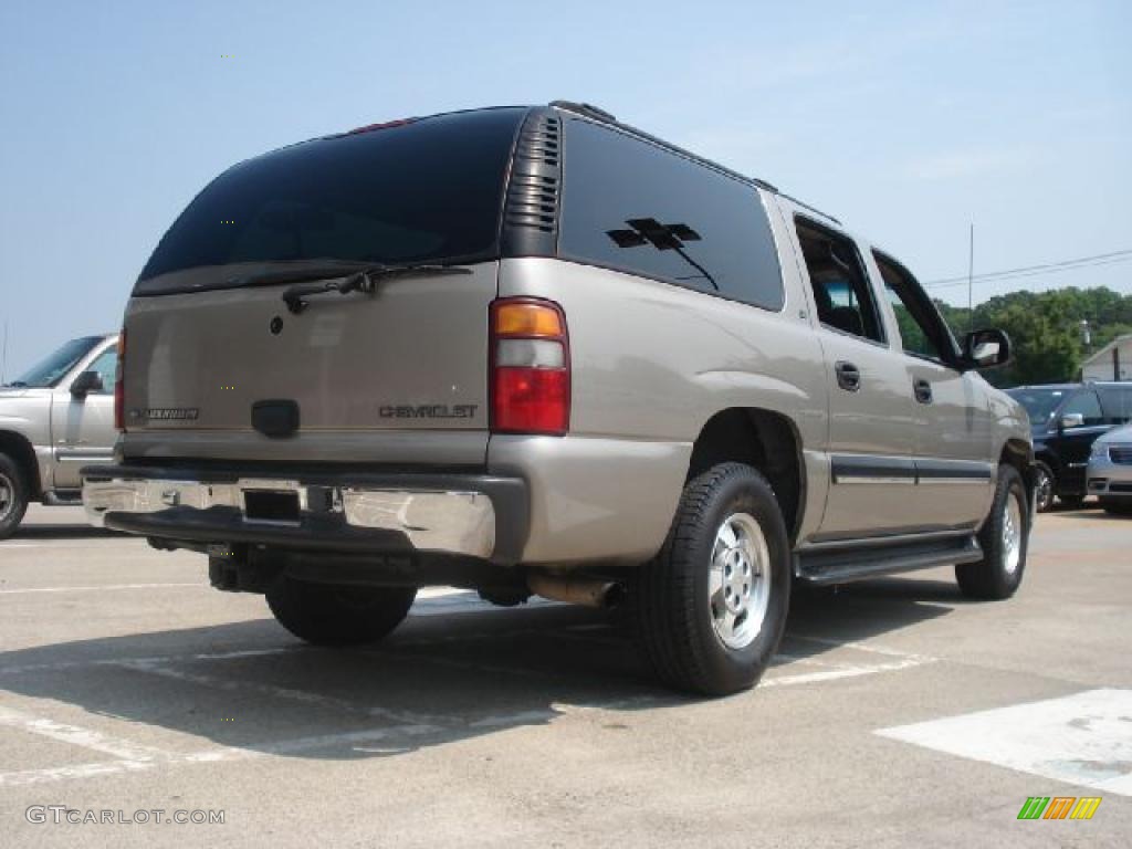 2001 Suburban 1500 LS 4x4 - Light Pewter Metallic / Light Gray/Neutral photo #3