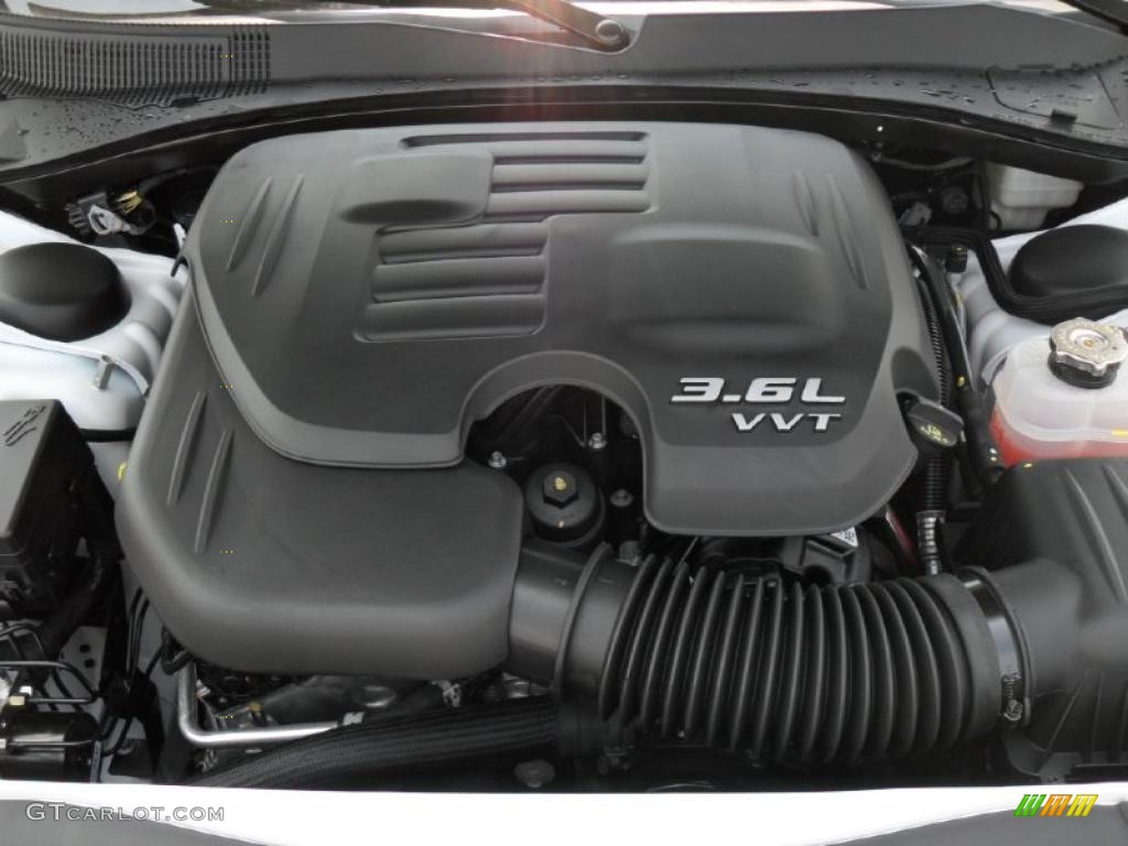 2011 Chrysler 300 Limited 3.6 Liter DOHC 24-Valve VVT Pentastar V6 Engine Photo #49210784