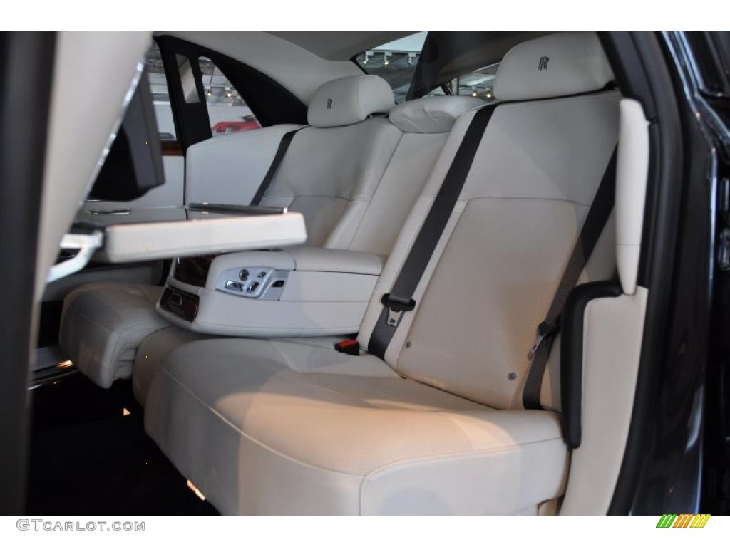 Creme Light Interior 2010 Rolls-Royce Ghost Standard Ghost Model Photo #49212776