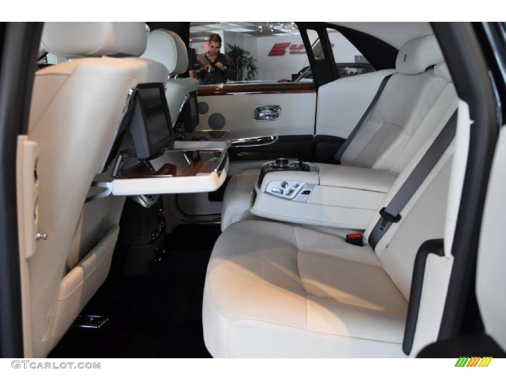 Creme Light Interior 2010 Rolls-Royce Ghost Standard Ghost Model Photo #49212842