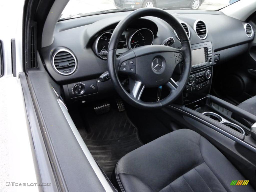 Black Interior 2007 Mercedes-Benz ML 320 CDI 4Matic Photo #49213901