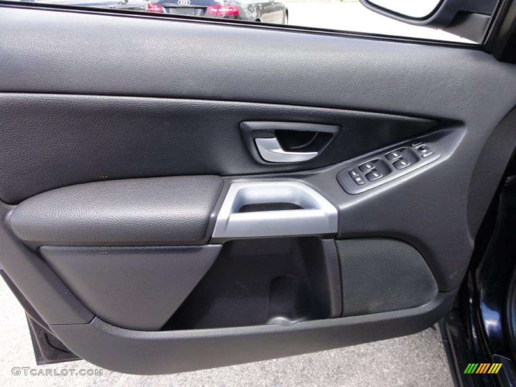 2005 Volvo XC90 V8 AWD Graphite Door Panel Photo #49214735