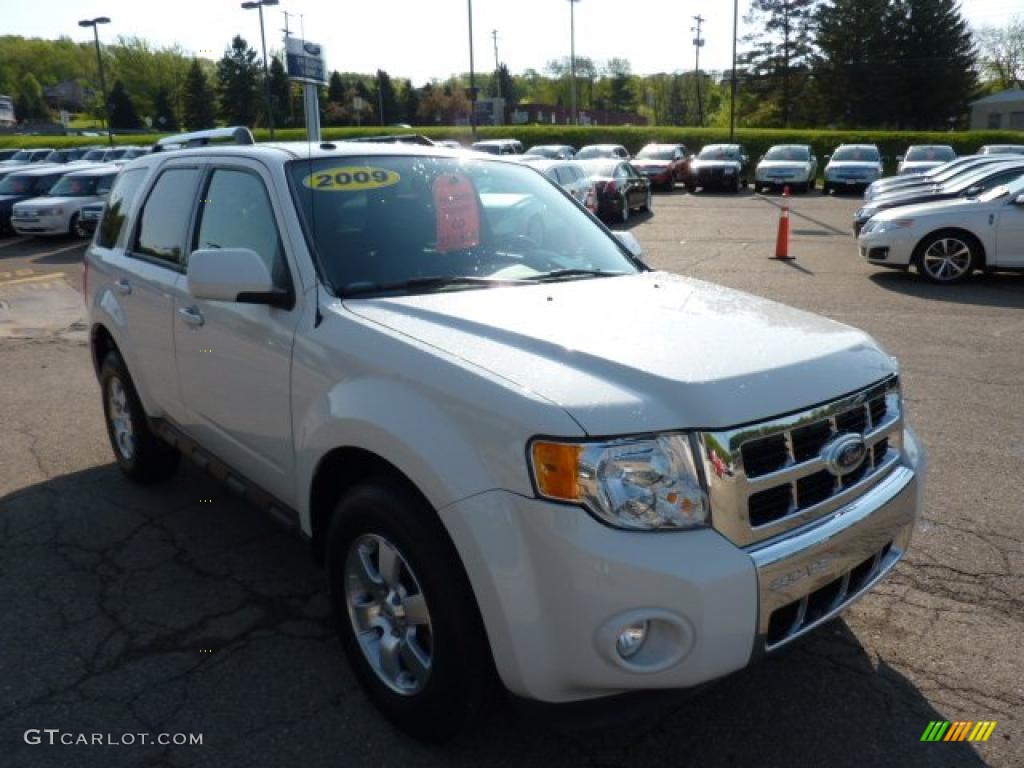 2009 Escape Limited V6 4WD - White Suede / Charcoal photo #6