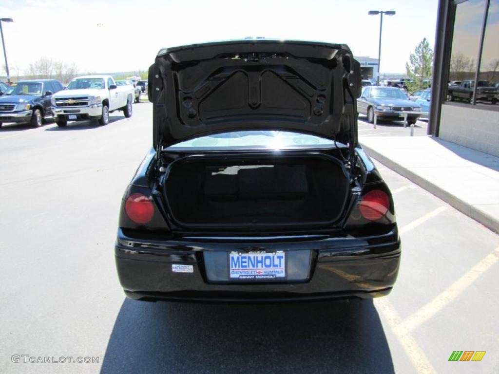 2004 Impala  - Black / Medium Gray photo #25