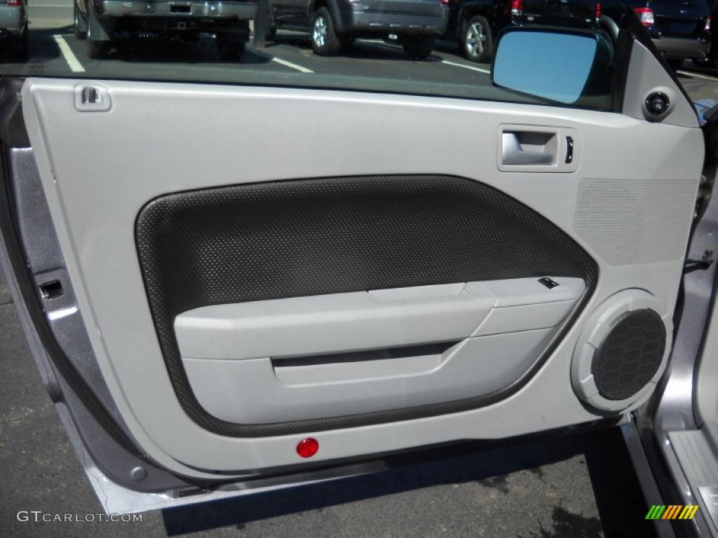 2006 Ford Mustang GT Premium Coupe Light Graphite Door Panel Photo #49223813