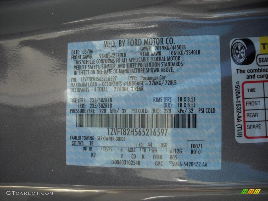 2006 Mustang GT Premium Coupe - Tungsten Grey Metallic / Light Graphite photo #13