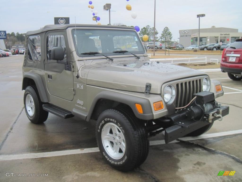 2006 Wrangler X 4x4 - Light Khaki Metallic / Khaki photo #2