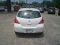 Fresh Powder - Versa 1.8 S Hatchback Photo No. 6