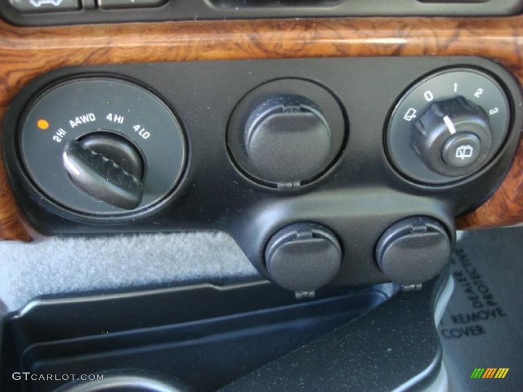 2005 Isuzu Ascender S 4x4 Controls Photo #49228235