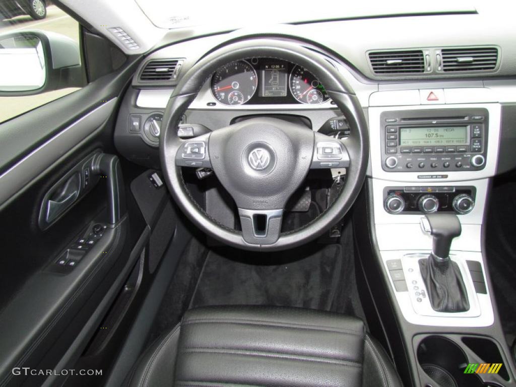 2009 Volkswagen CC Sport Controls Photo #49228358