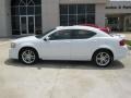 Bright White - Avenger Mainstreet Photo No. 2