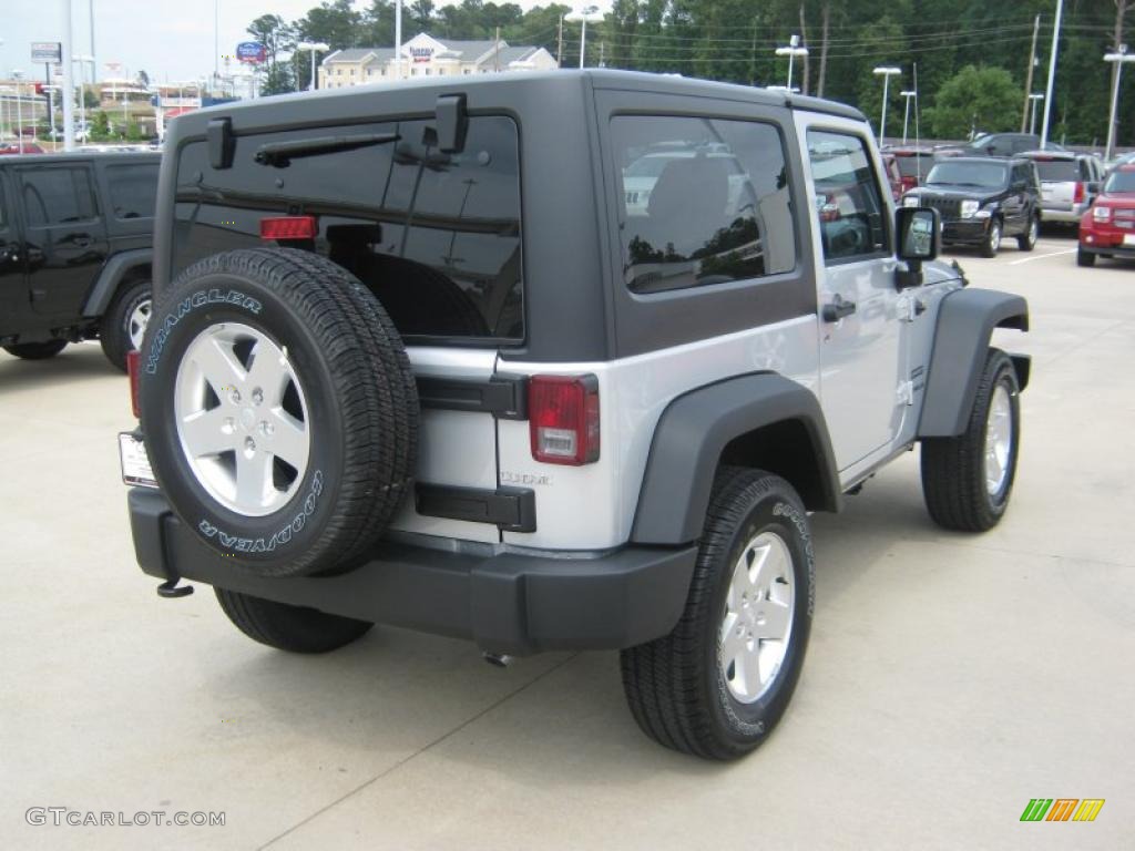 2011 Wrangler Sport S 4x4 - Bright Silver Metallic / Black photo #5