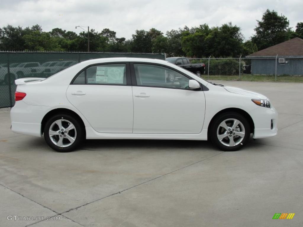 2011 Corolla S - Super White / Dark Charcoal photo #2