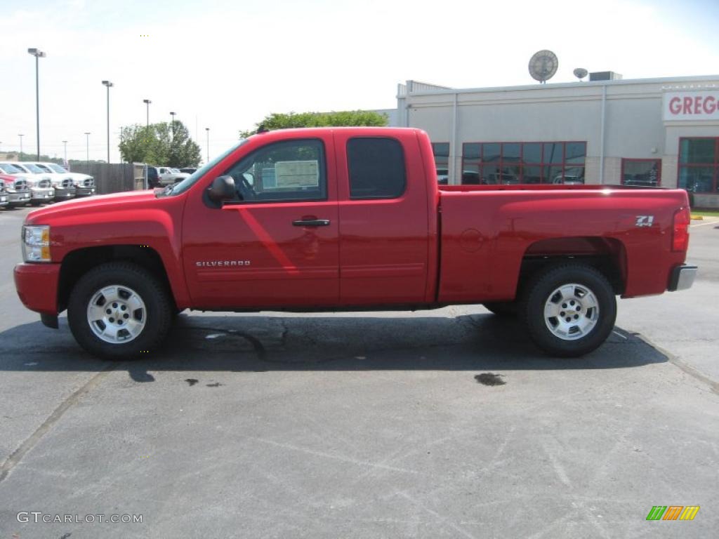 2011 Silverado 1500 LT Extended Cab 4x4 - Victory Red / Light Titanium/Ebony photo #8