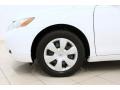 Super White - Camry LE Photo No. 16