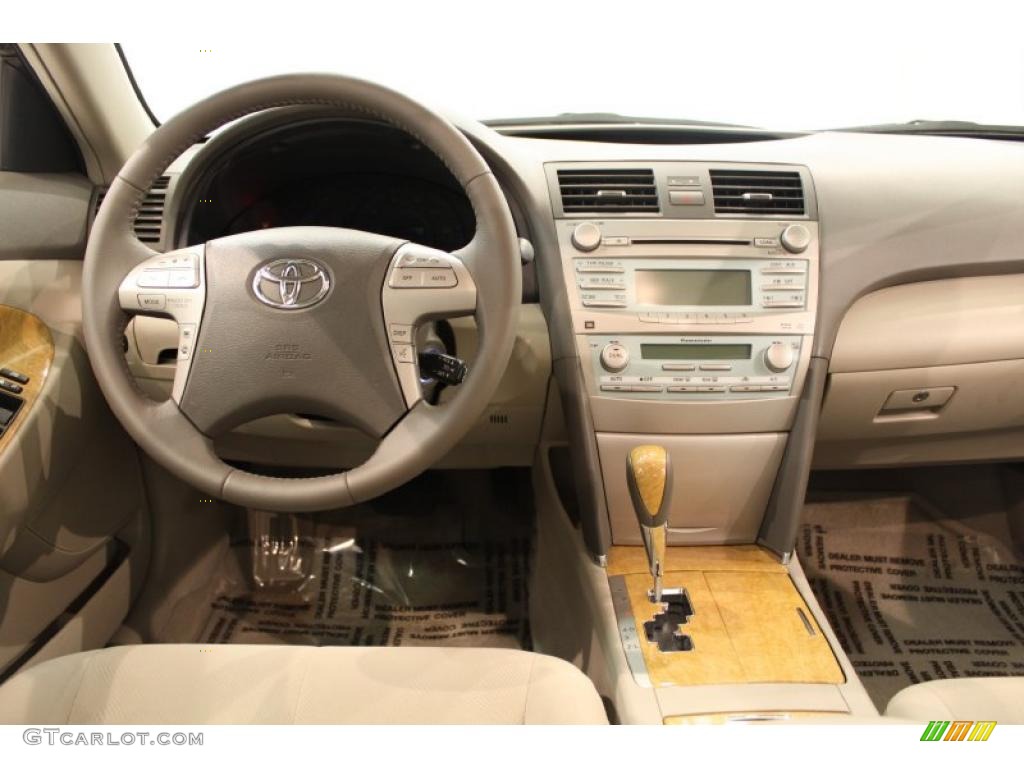 2007 Camry XLE - Black / Bisque photo #16