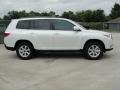 2011 Blizzard White Pearl Toyota Highlander SE  photo #2