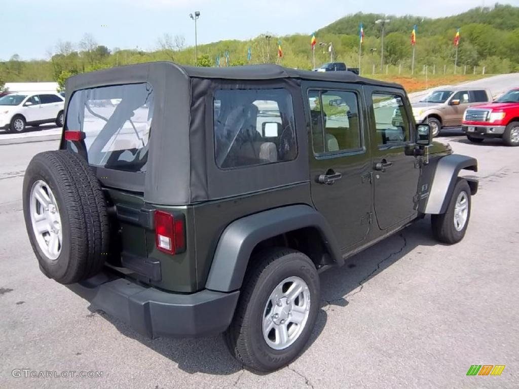 2009 Wrangler Unlimited X - Jeep Green Metallic / Dark Slate Gray/Medium Slate Gray photo #6