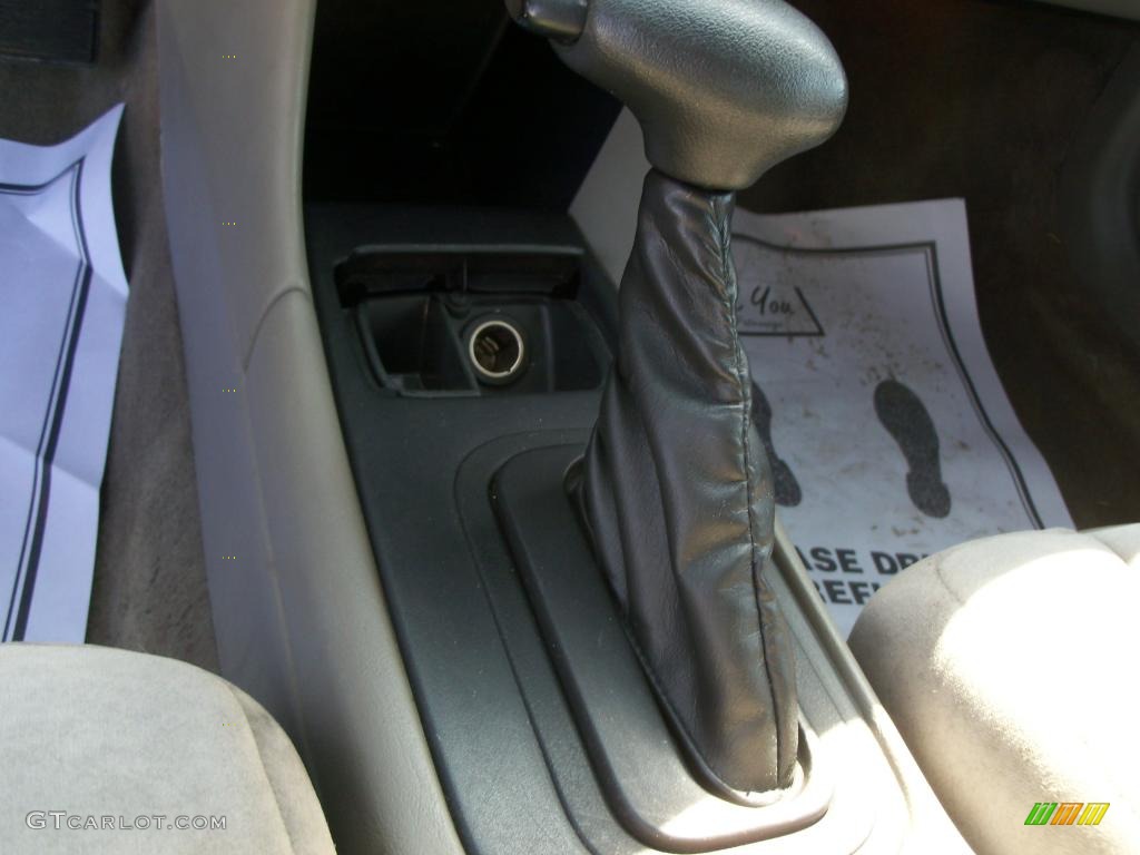2003 Impala  - White / Medium Gray photo #15