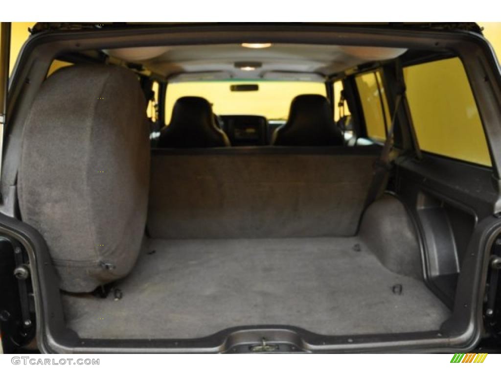 2000 Cherokee Sport 4x4 - Black / Agate Black photo #13