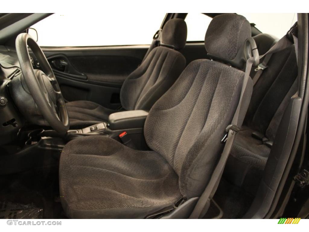 Graphite Interior 2004 Chevrolet Cavalier LS Coupe Photo #49247084