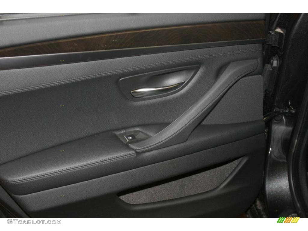 2011 5 Series 528i Sedan - Dark Graphite Metallic / Black photo #22