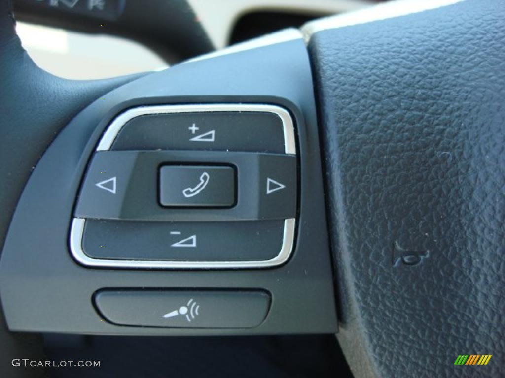 2011 Volkswagen CC Lux Controls Photo #49249457