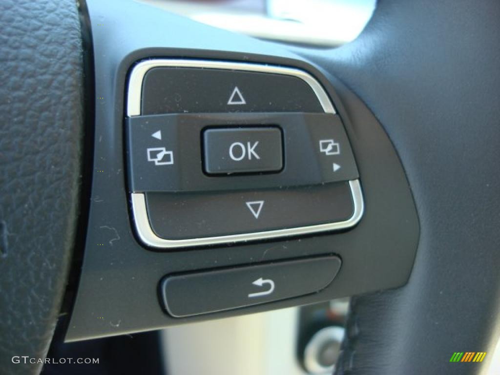 2011 Volkswagen CC Lux Controls Photo #49249469