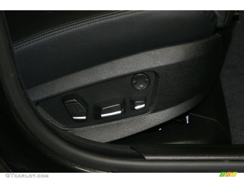 2011 5 Series 535i Sedan - Dark Graphite Metallic / Black photo #22