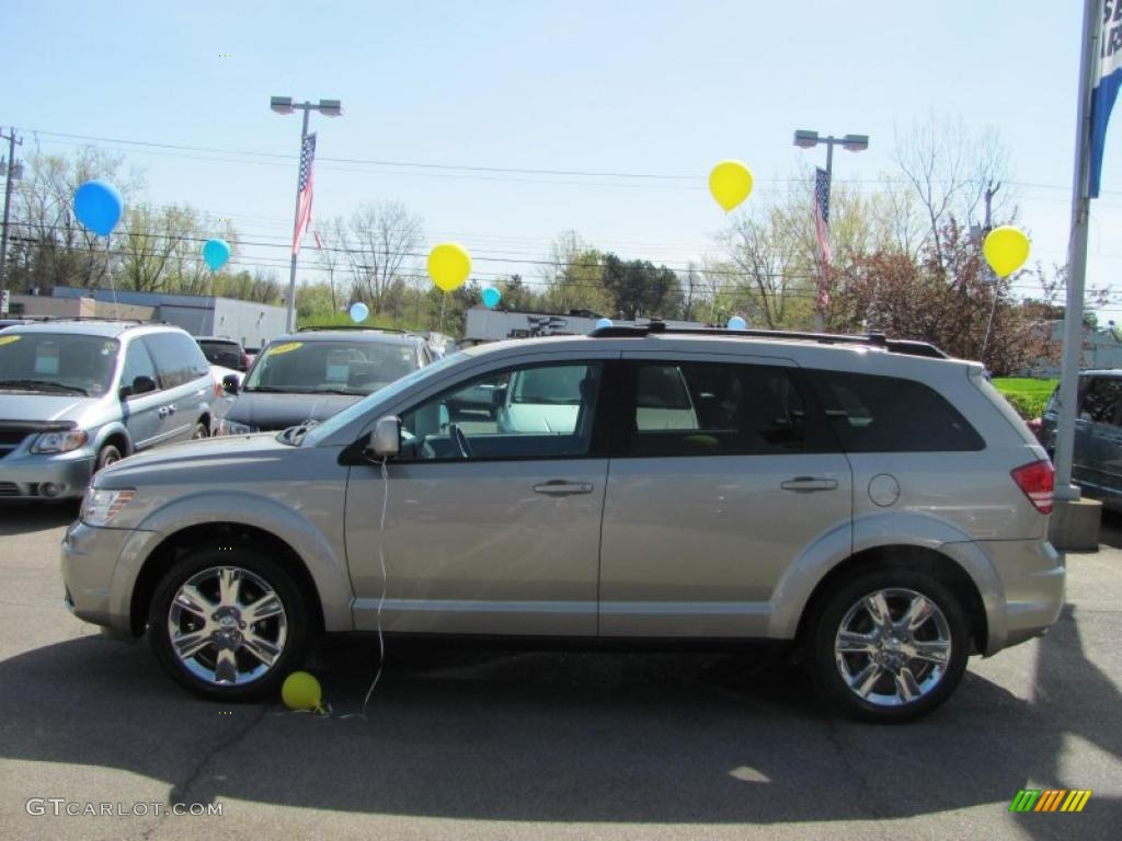 2009 Journey SXT AWD - Light Sandstone Metallic / Dark Slate Gray/Light Graystone photo #5