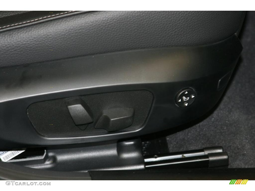 2011 3 Series 328i Sedan - Deep Sea Blue Metallic / Black Dakota Leather photo #22