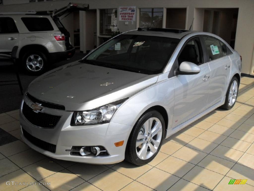 Silver Ice Metallic Chevrolet Cruze