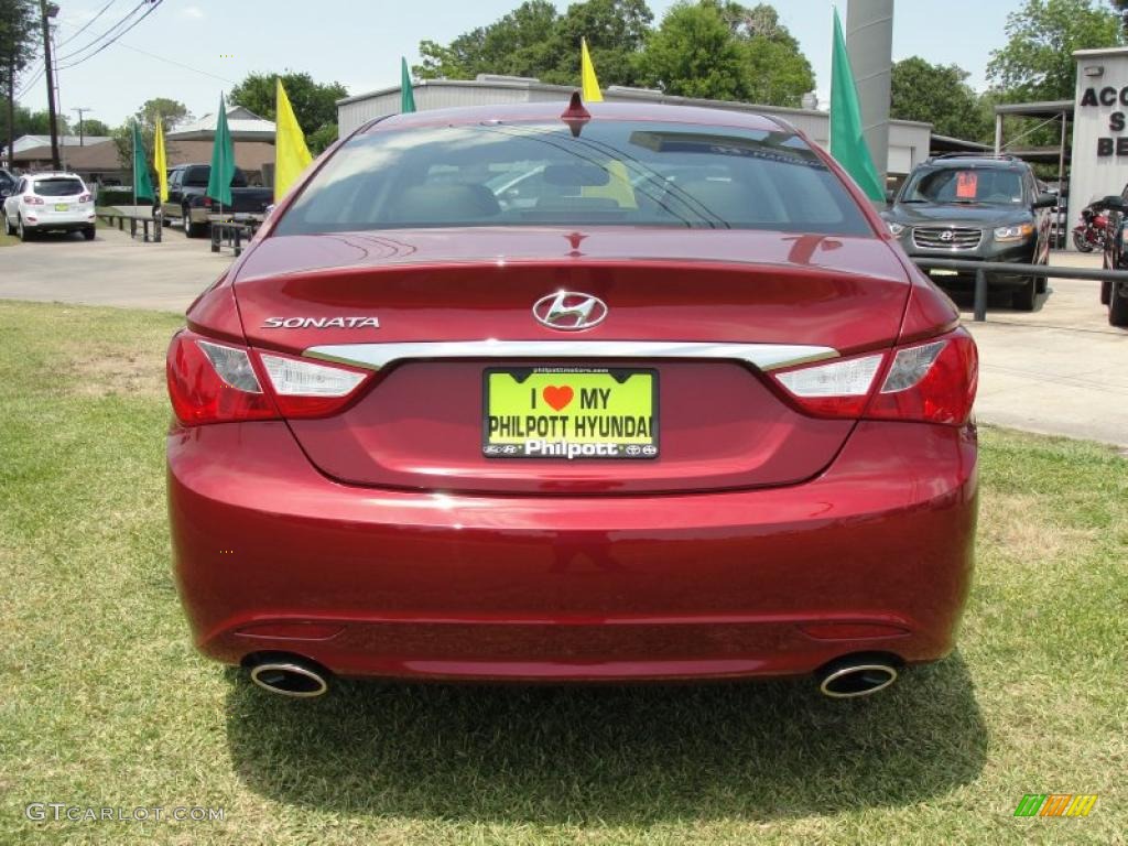 2011 Sonata SE - Venetian Red / Black photo #4
