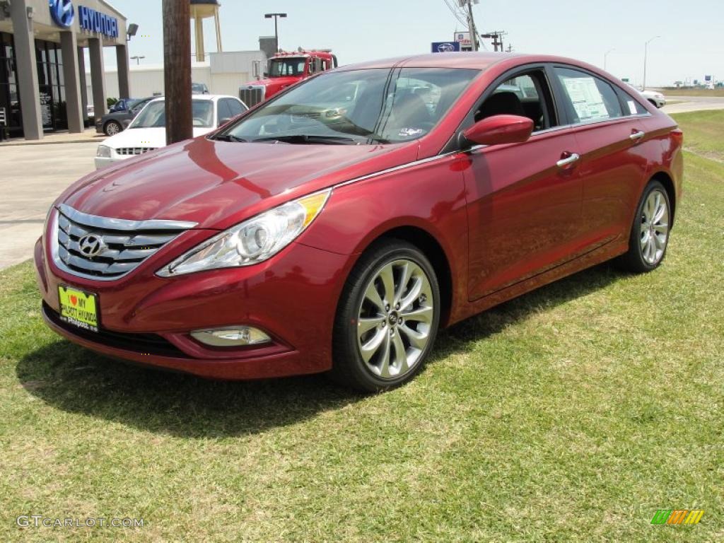 2011 Sonata SE - Venetian Red / Black photo #7