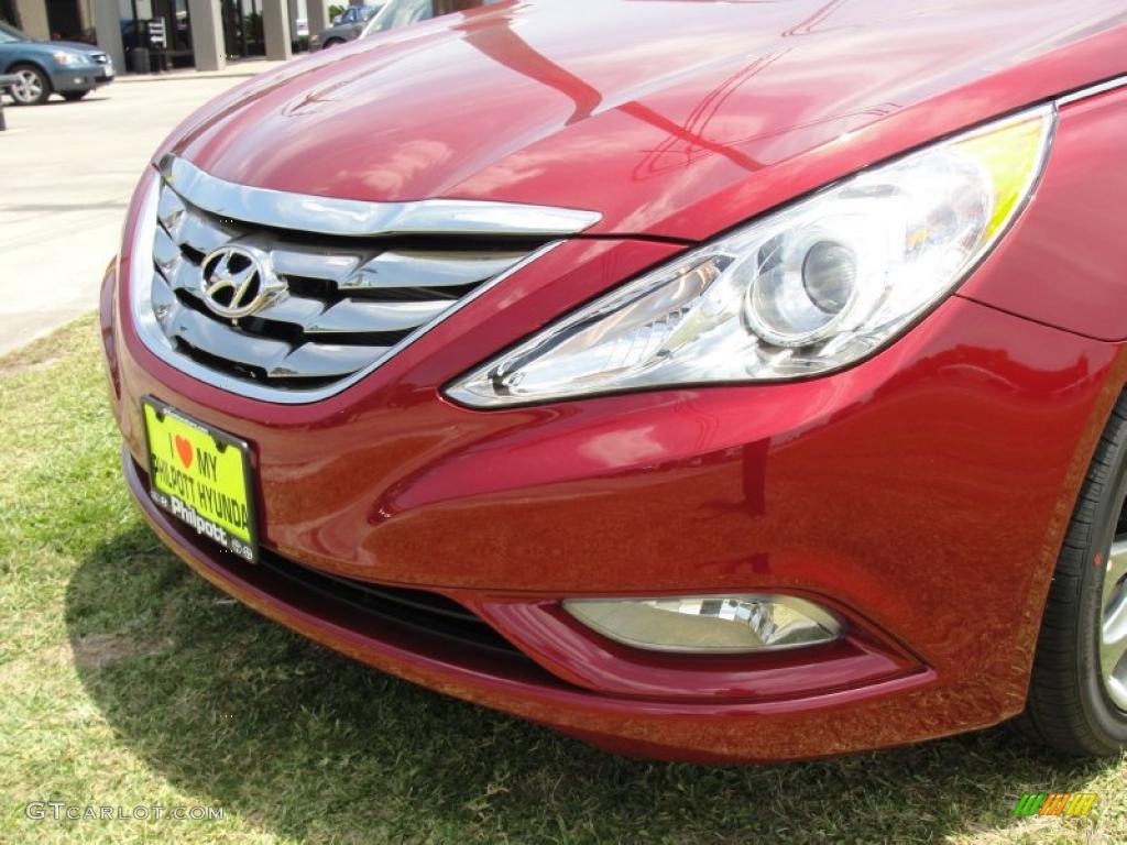 2011 Sonata SE - Venetian Red / Black photo #10