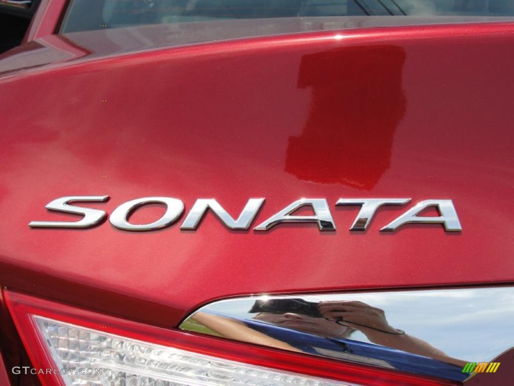2011 Sonata SE - Venetian Red / Black photo #15