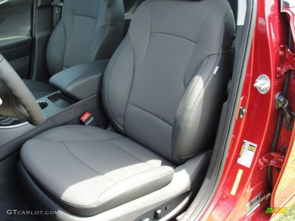 2011 Sonata SE - Venetian Red / Black photo #23