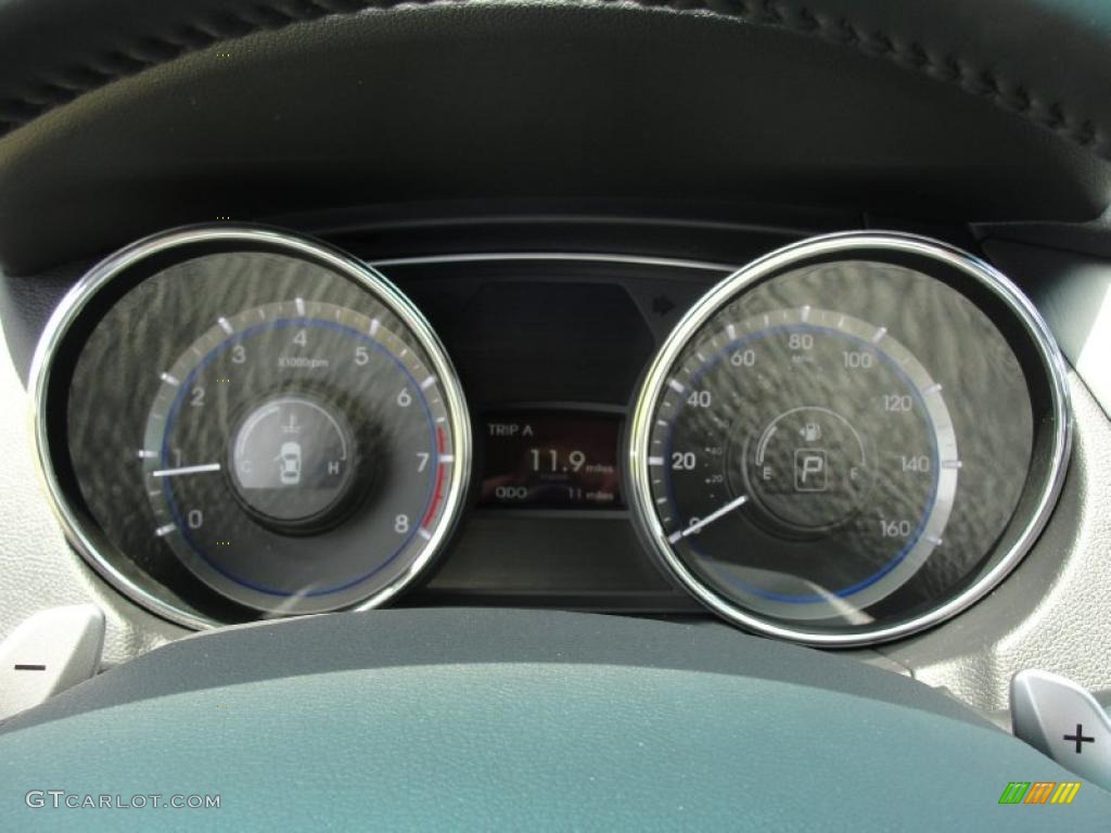 2011 Sonata SE - Venetian Red / Black photo #34