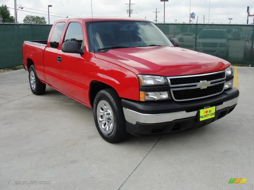 2007 Silverado 1500 Classic LS Extended Cab - Victory Red / Dark Charcoal photo #1