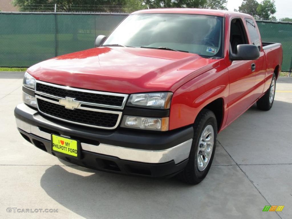 2007 Silverado 1500 Classic LS Extended Cab - Victory Red / Dark Charcoal photo #7