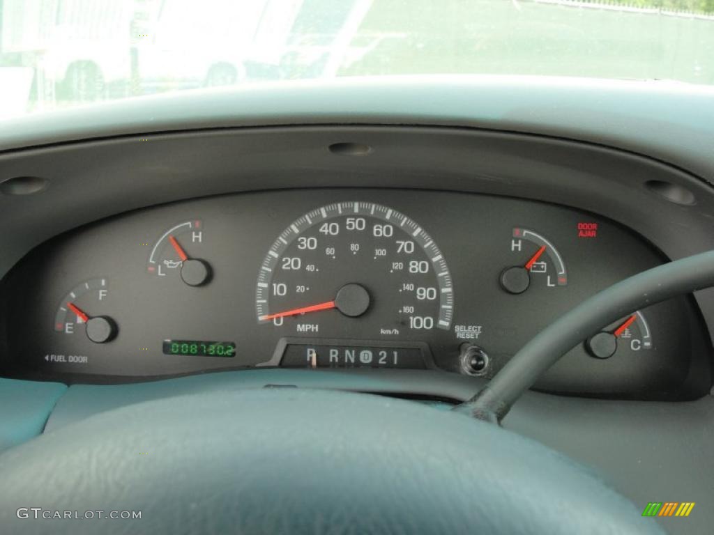 2000 Ford F150 XL Regular Cab Gauges Photo #49257554
