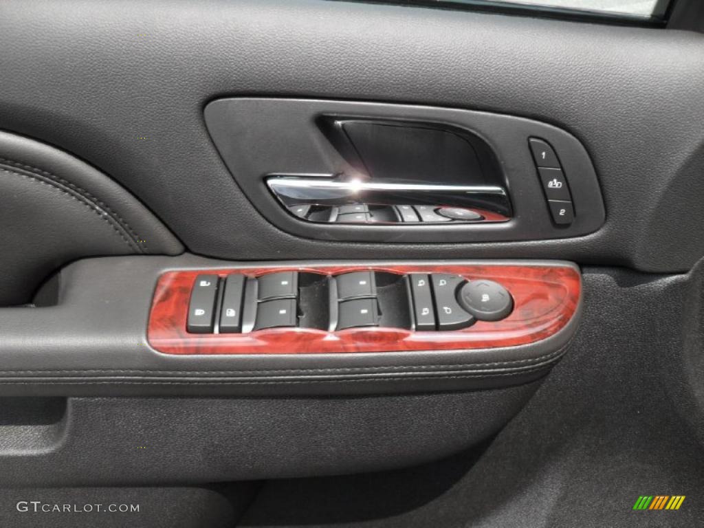2011 Cadillac Escalade Premium AWD Controls Photo #49257584
