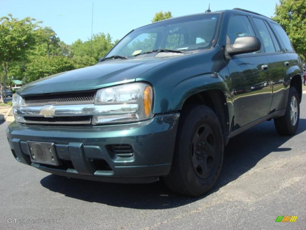 2005 TrailBlazer LS - Emerald Jewel Green Metallic / Light Gray photo #1