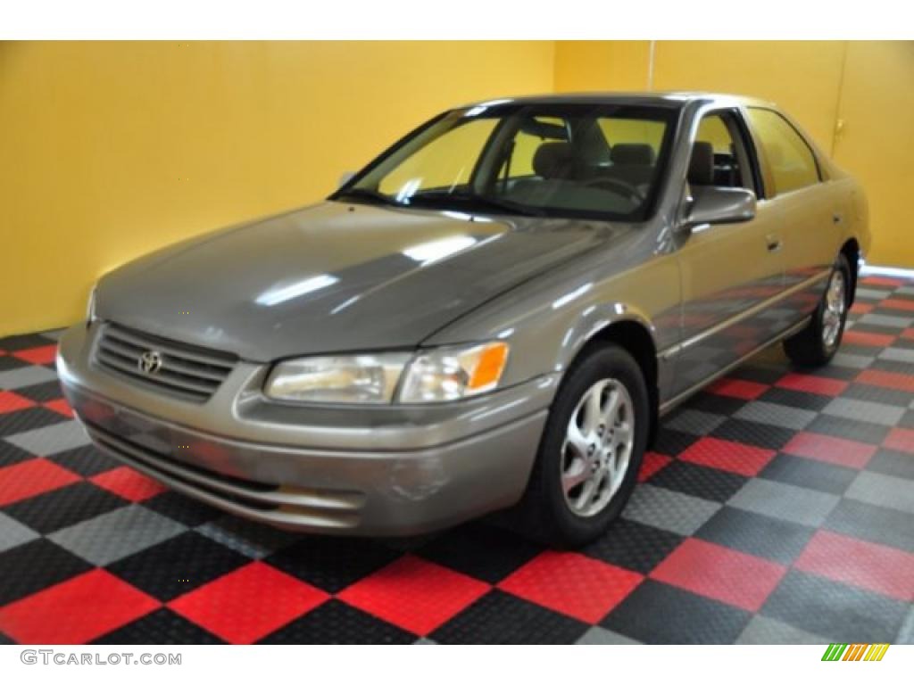 1999 Camry LE V6 - Sable Pearl / Oak photo #2