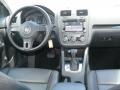 Black - Jetta SE Sedan Photo No. 9