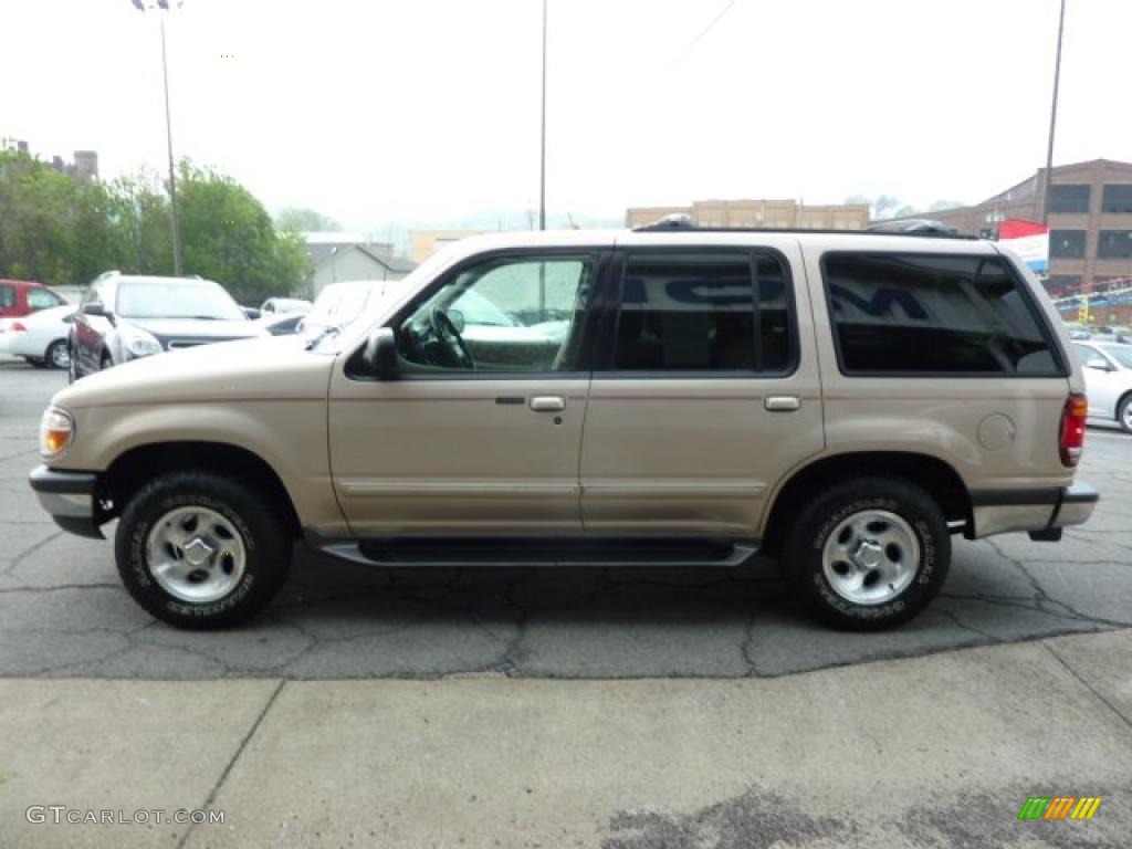 1998 Explorer XLT 4x4 - Light Prairie Tan Metallic / Medium Prairie Tan photo #6