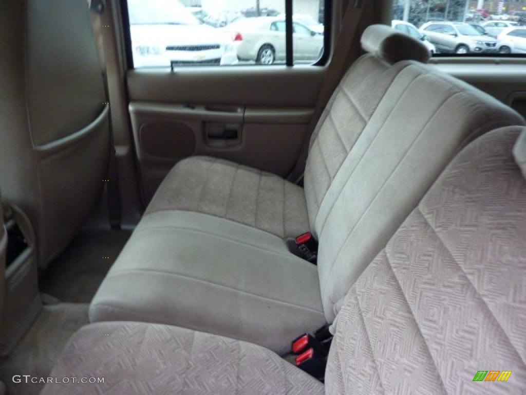 Medium Prairie Tan Interior 1998 Ford Explorer XLT 4x4 Photo #49264601