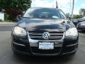 Black - Jetta SE Sedan Photo No. 2