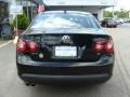 Black - Jetta SE Sedan Photo No. 5